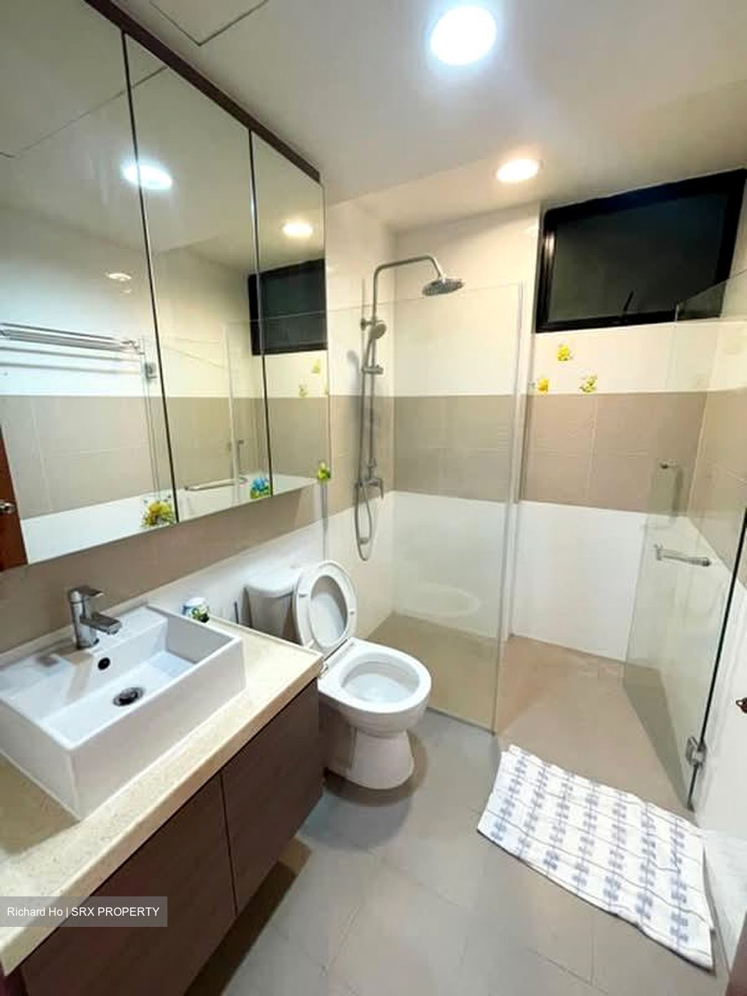 Simei Green Condominium (D18), Condominium #588901631